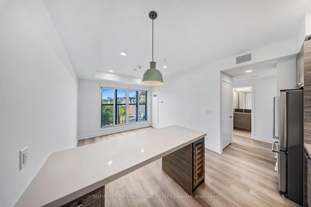 310 - 484 Spadina Avenue