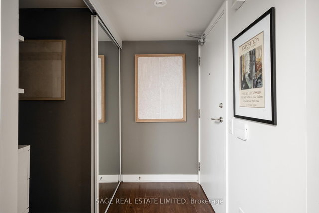 1607 - 72 Esther Shiner Boulevard