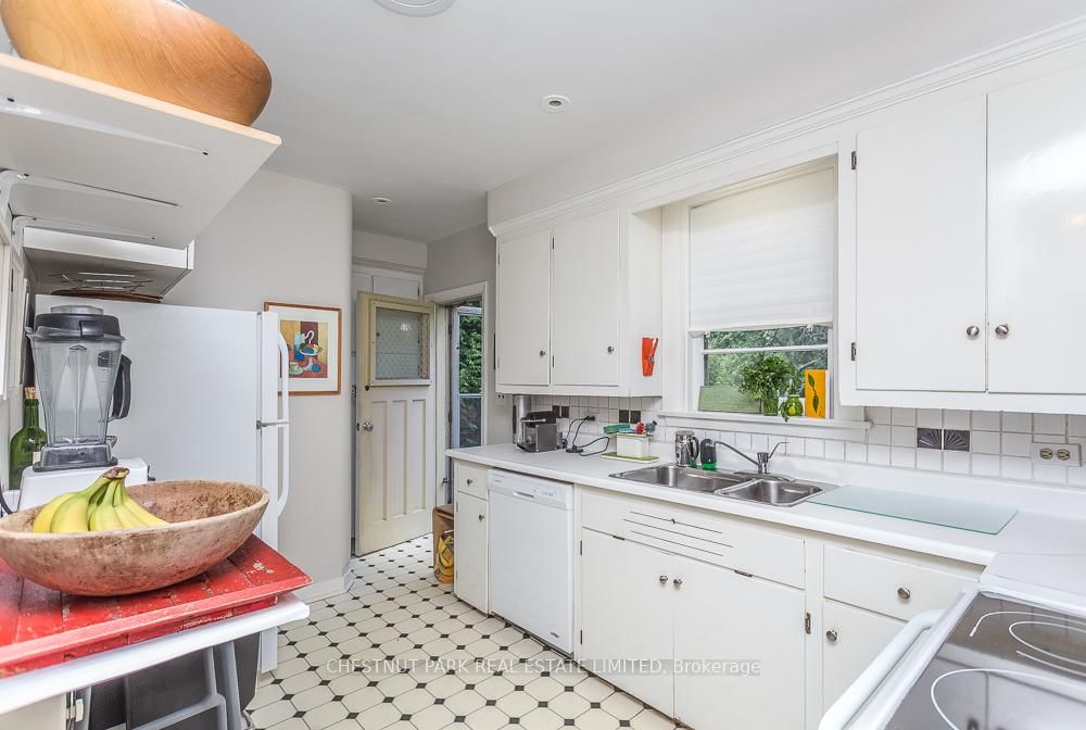 Detached House for lease at 180 Strathgowan Avenue, Toronto, Ontario, M4N 1C3 - Lawrence Park South - MLS: C12944986