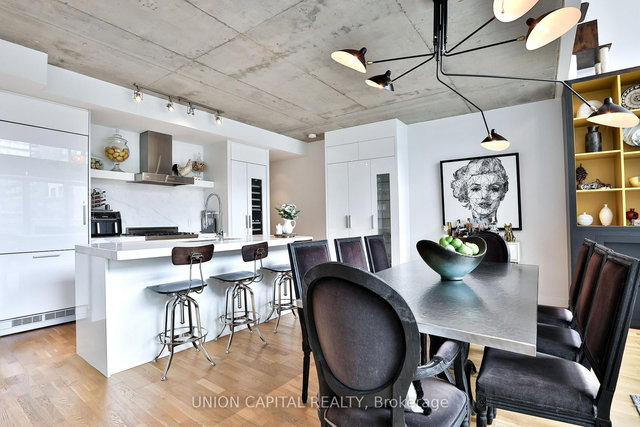 504 - 75 Portland Street