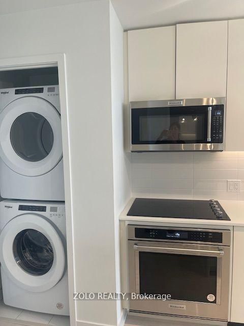 807 - 181 Sheppard Avenue E