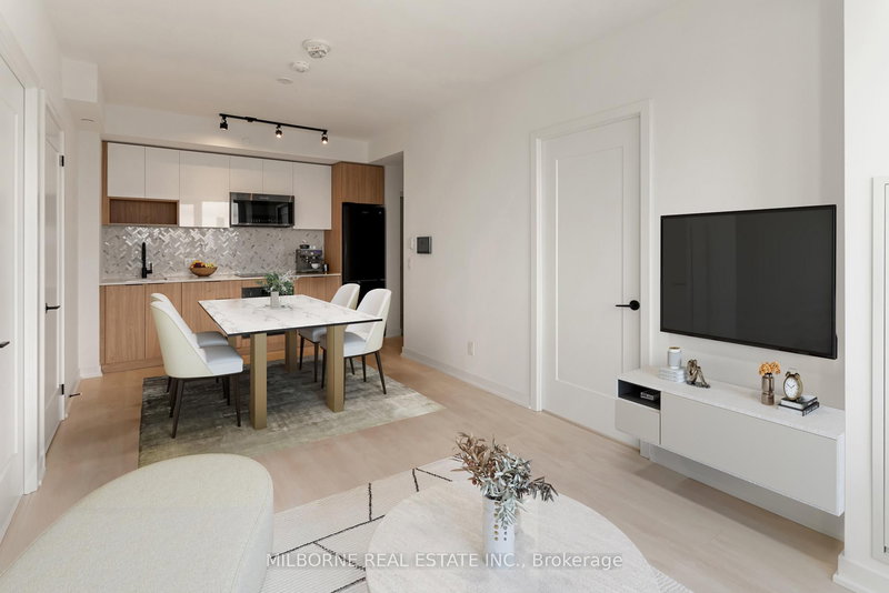 home for lease on 3308-5 Defries Street