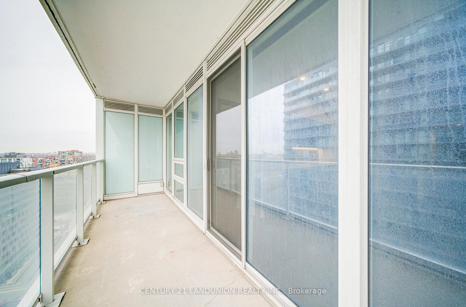 Condo for sale at 2102-19 Bathurst Street, Toronto, Ontario, M5V 0N2 - Waterfront Communities C1 - MLS: C12945738
