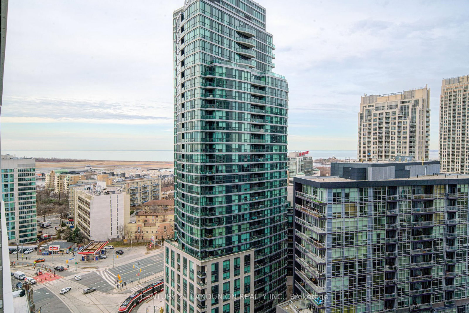 Condo for sale at 2102-19 Bathurst Street, Toronto, Ontario, M5V 0N2 - Waterfront Communities C1 - MLS: C12945738