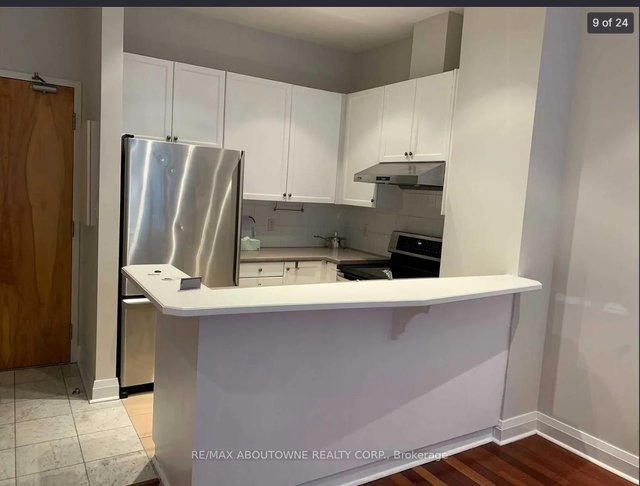 606 - 8 Wellesley Street E