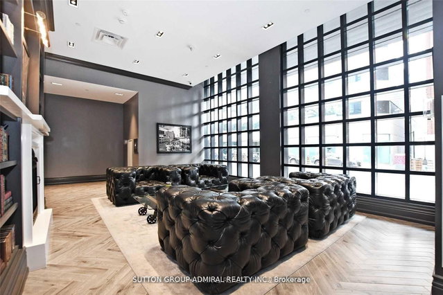 1010 - 608 Richmond Street