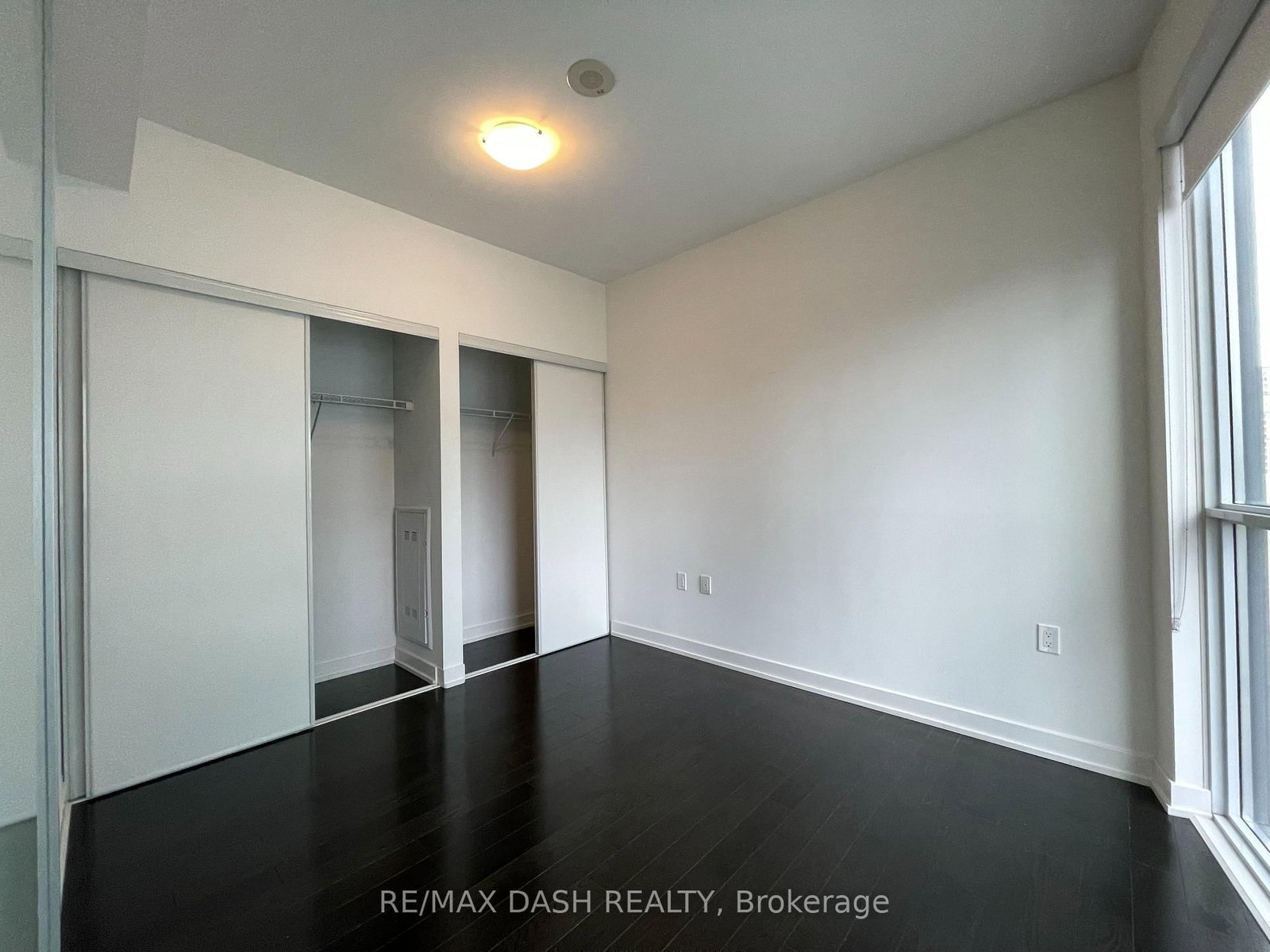 Condo for sale at 1005-1 The Esplanade Drive, Toronto, Ontario, M5E 0A8 - Waterfront Communities C8 - MLS: C12946476