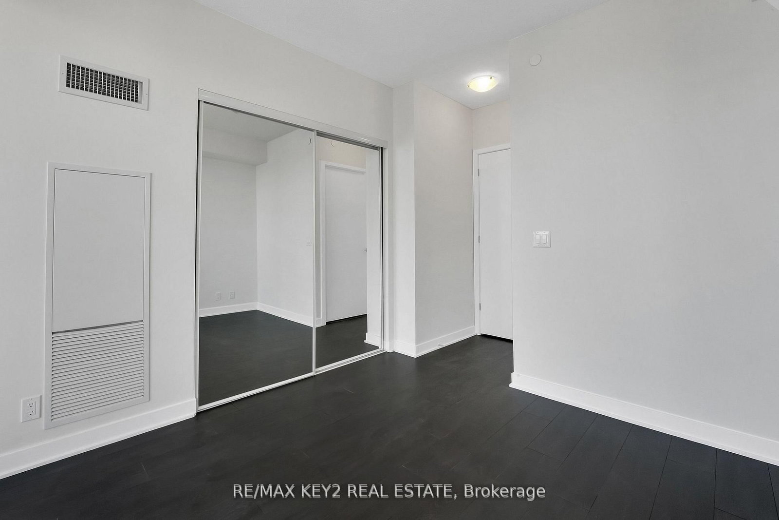 Condo for sale at 3402-2221 Yonge Street, Toronto, Ontario, M4S 0B8 - Mount Pleasant West - MLS: C12946518