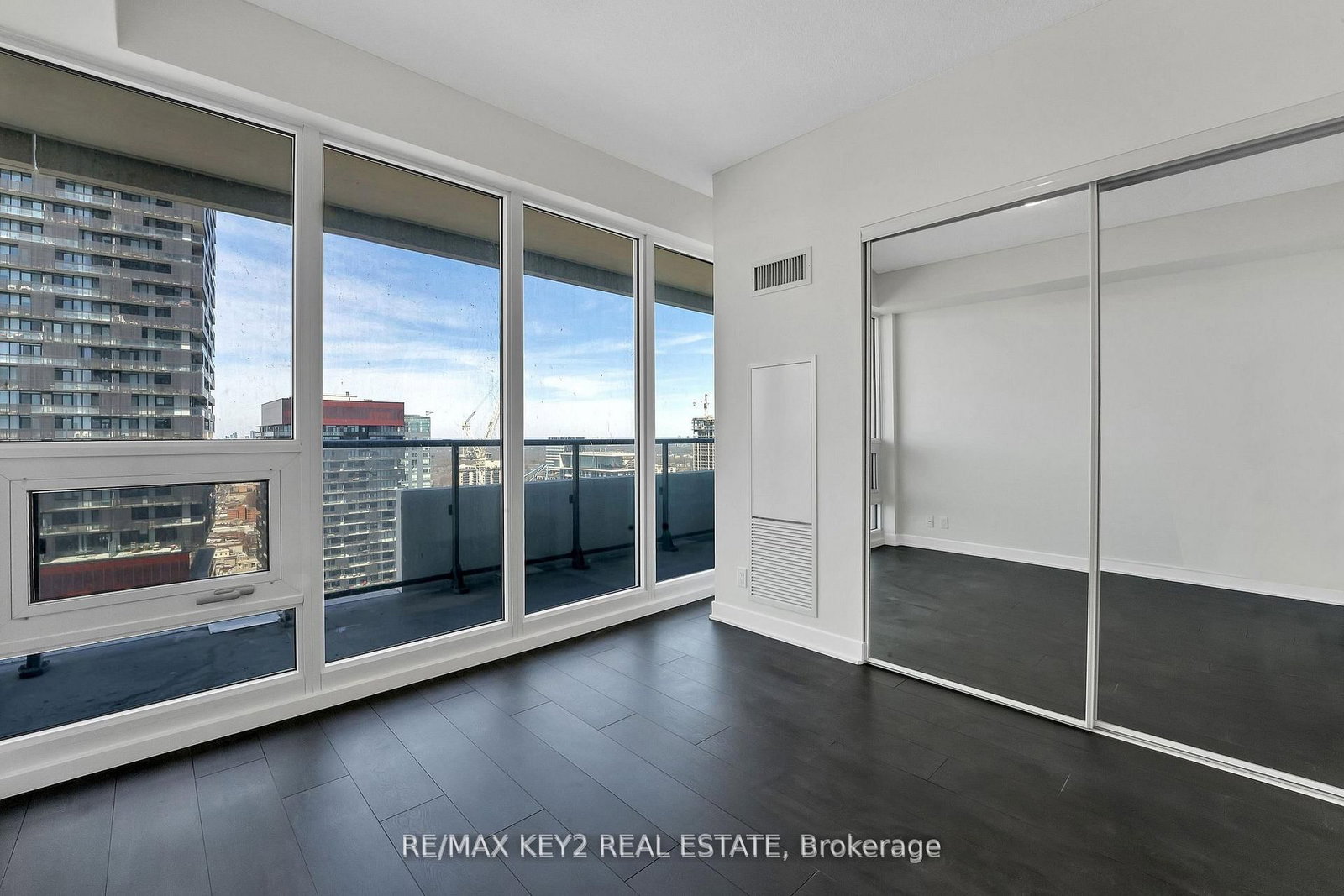 Condo for sale at 3402-2221 Yonge Street, Toronto, Ontario, M4S 0B8 - Mount Pleasant West - MLS: C12946518