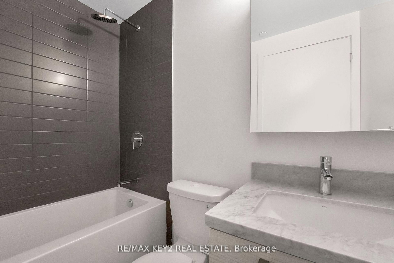 Condo for sale at 3402-2221 Yonge Street, Toronto, Ontario, M4S 0B8 - Mount Pleasant West - MLS: C12946518
