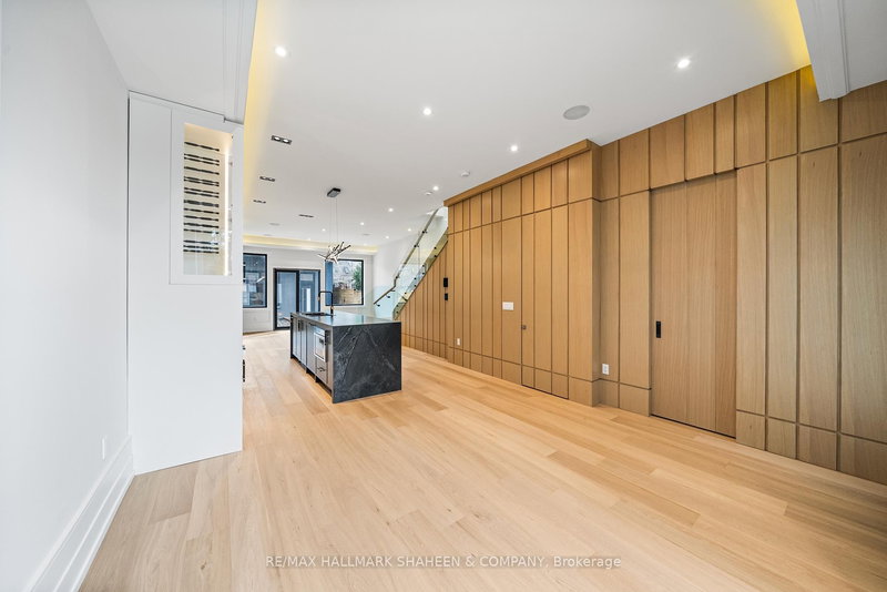 199 Arlington Ave, Toronto, M6C 2Z4 | Image 2