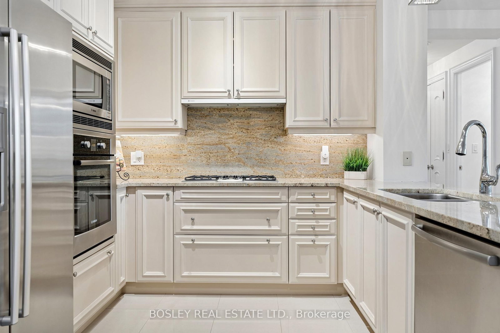 Condo for sale at 4501-16 Harbour Street, Toronto, Ontario, M5J 2Z7 - Waterfront Communities C1 - MLS: C12946964