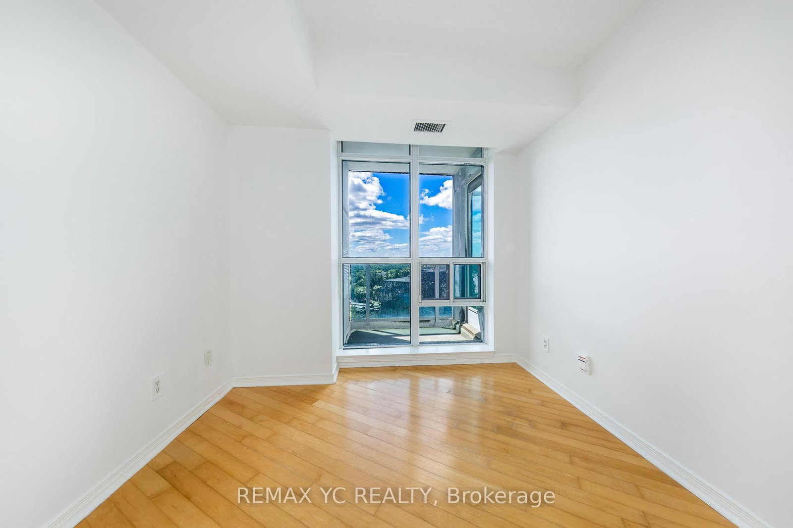 Condo for lease at 1605-28 Harrison Garden Boulevard, Toronto, Ontario, M2N 7B5 - Willowdale East - MLS: C12947236