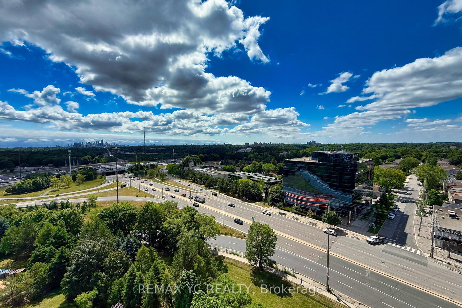 Condo for lease at 1605-28 Harrison Garden Boulevard, Toronto, Ontario, M2N 7B5 - Willowdale East - MLS: C12947236