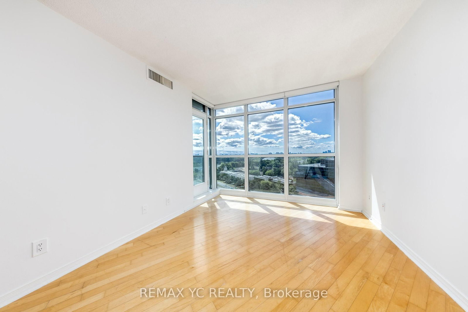 Condo for lease at 1605-28 Harrison Garden Boulevard, Toronto, Ontario, M2N 7B5 - Willowdale East - MLS: C12947236