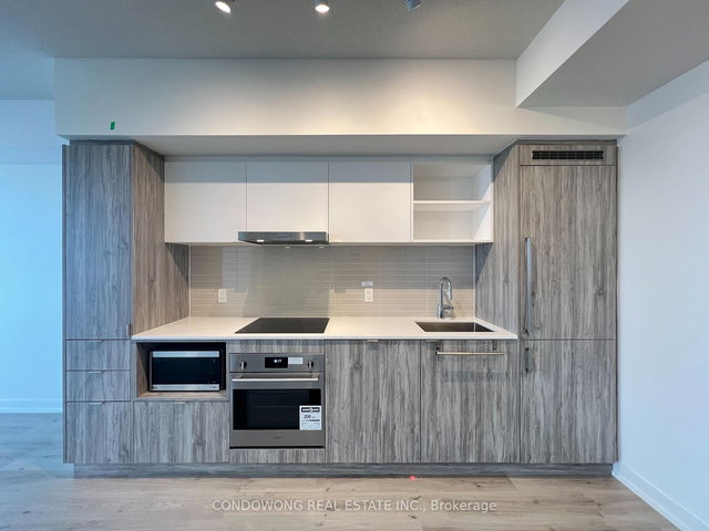 3505 - 138 Downes Street