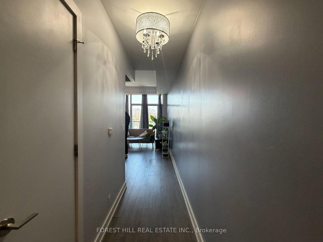 614 - 6 Parkwood Avenue