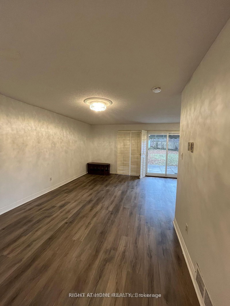 21 Hollyberry Tr, Toronto, M2H 2N9 | Image 3