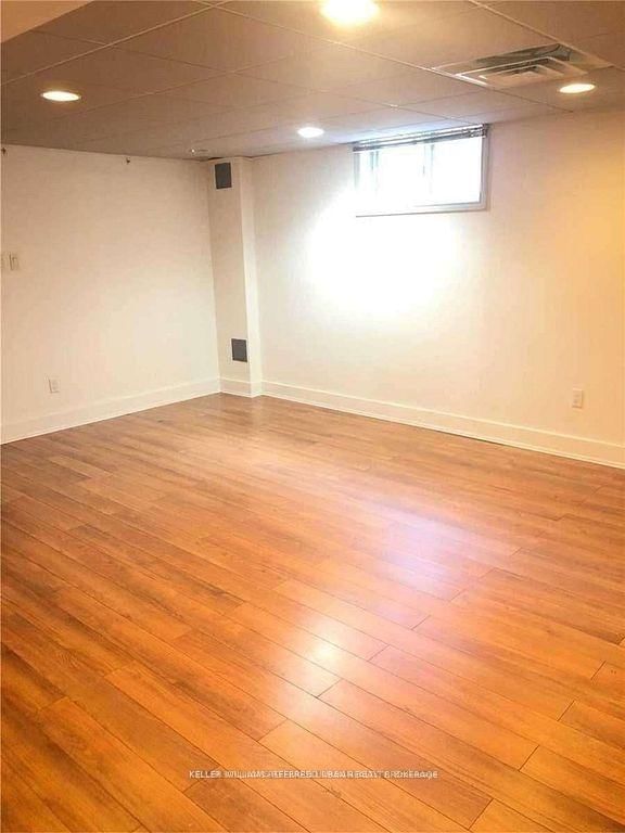 Bsmt - 44 Bellevue Ave, Toronto, M5T 2N4 | Image 3