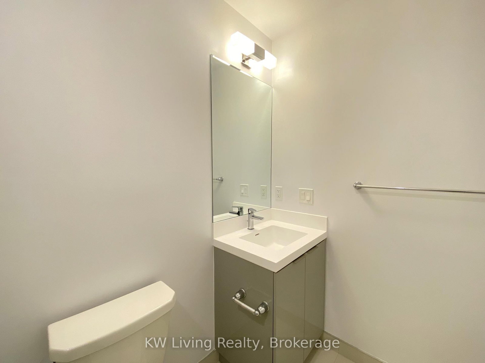 25 Holly Street, Unit 1104 - Photo 17