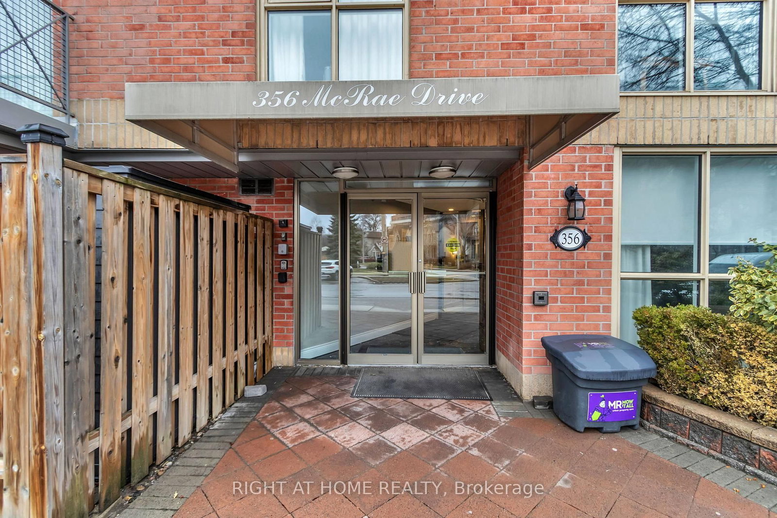 Condo for sale at 406-356 Mcrae Drive, Toronto, Ontario, M4G 4G4 - Leaside - MLS: C12948506