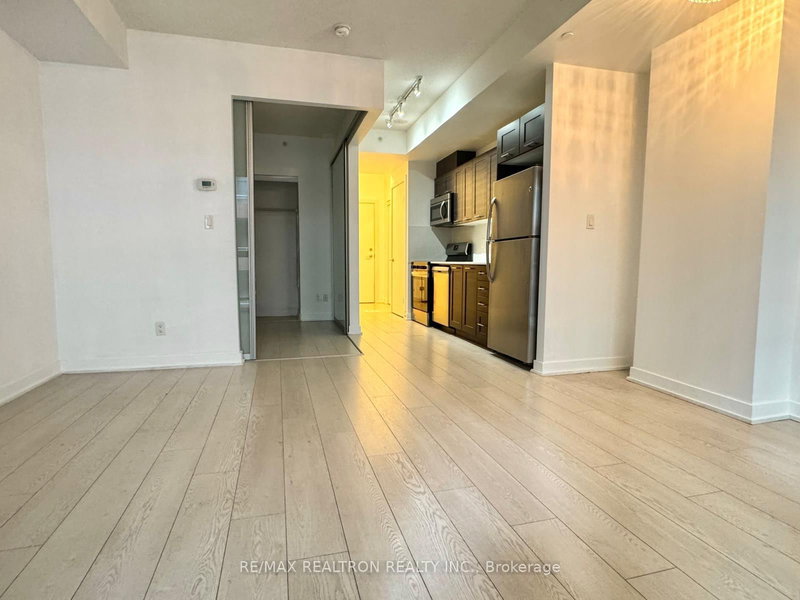 516 - 20 Bruyeres Mews, Toronto, M5V 0G8 | Image 2