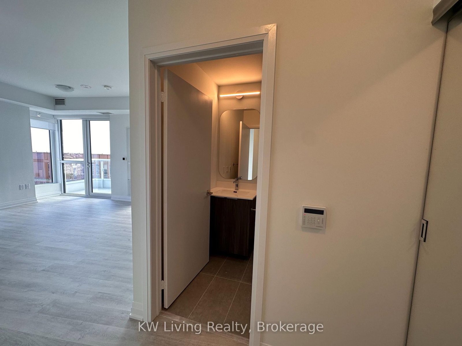 15 Richardson Street, Unit 1706 - Photo 5