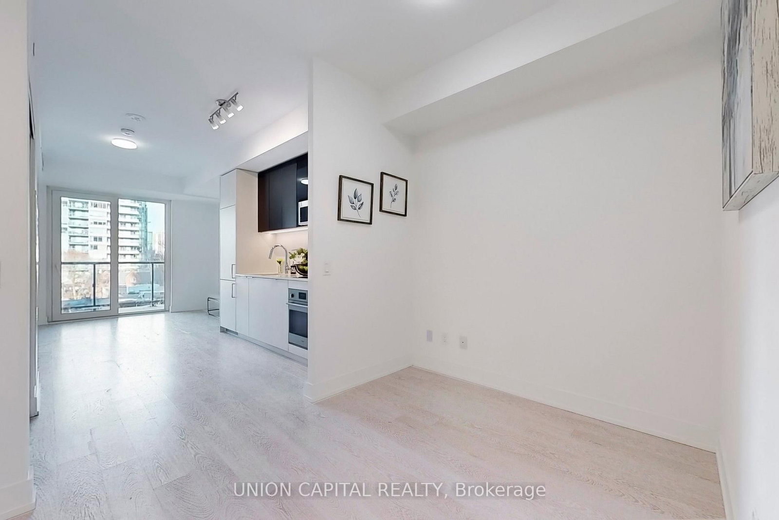 308 Jarvis Street, Unit 606 - Photo 5