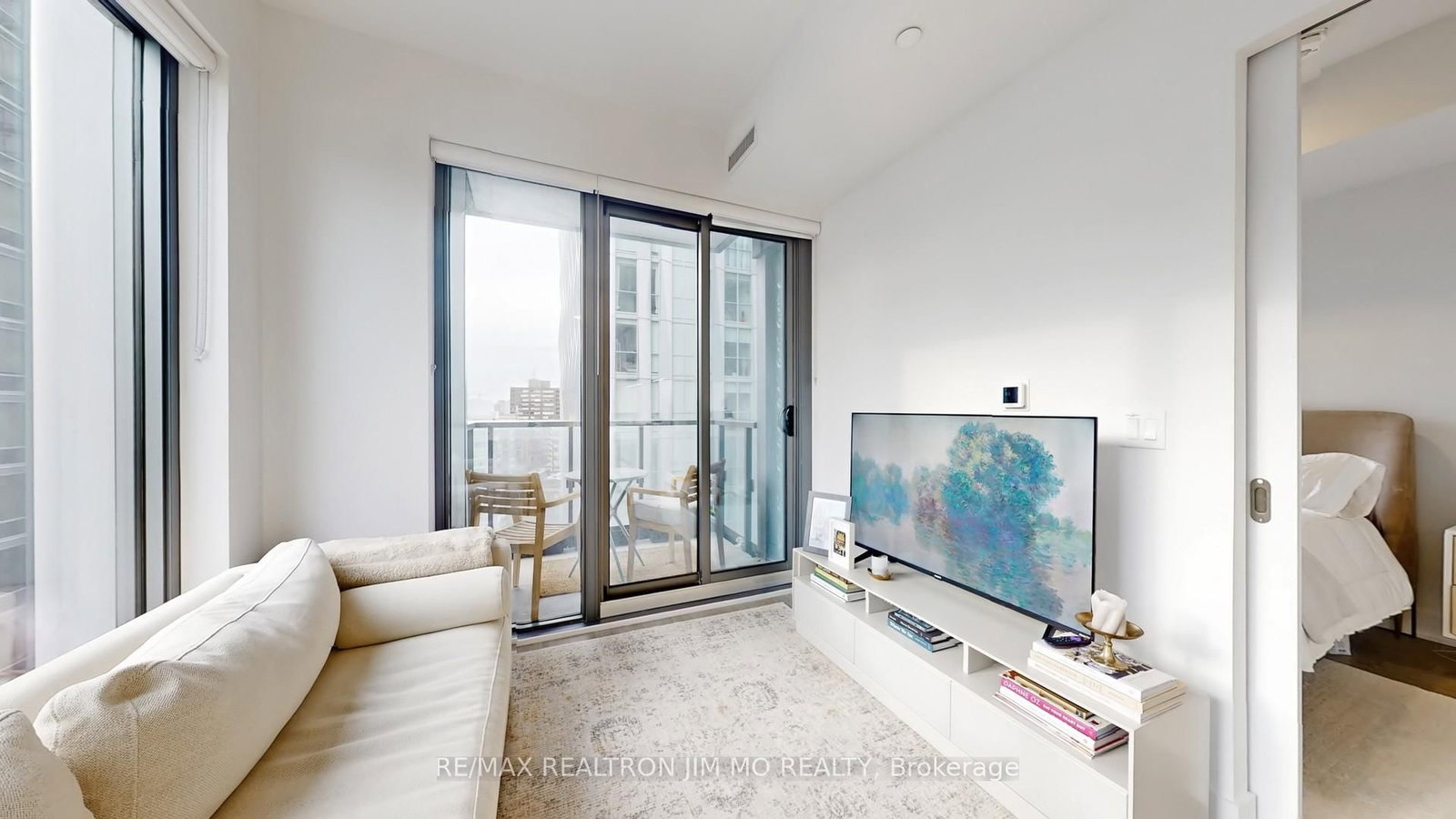 Condo for sale at 1602-8 Cumberland Street, Toronto, Ontario, M4W 0B6 - Annex - MLS: C12948756