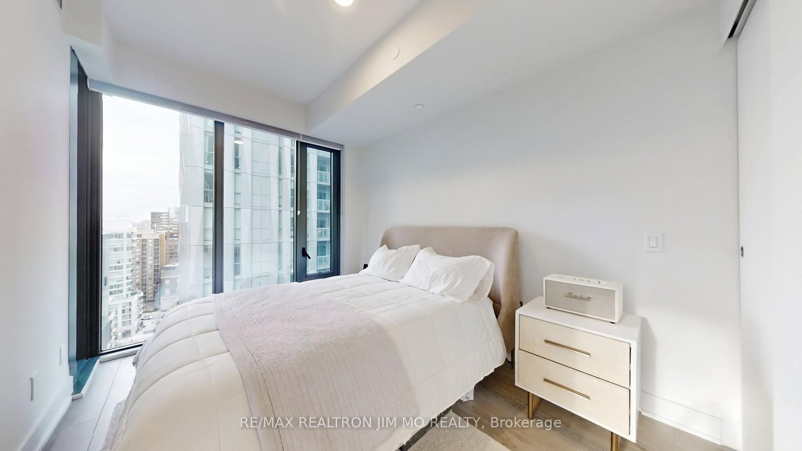 Condo for sale at 1602-8 Cumberland Street, Toronto, Ontario, M4W 0B6 - Annex - MLS: C12948756