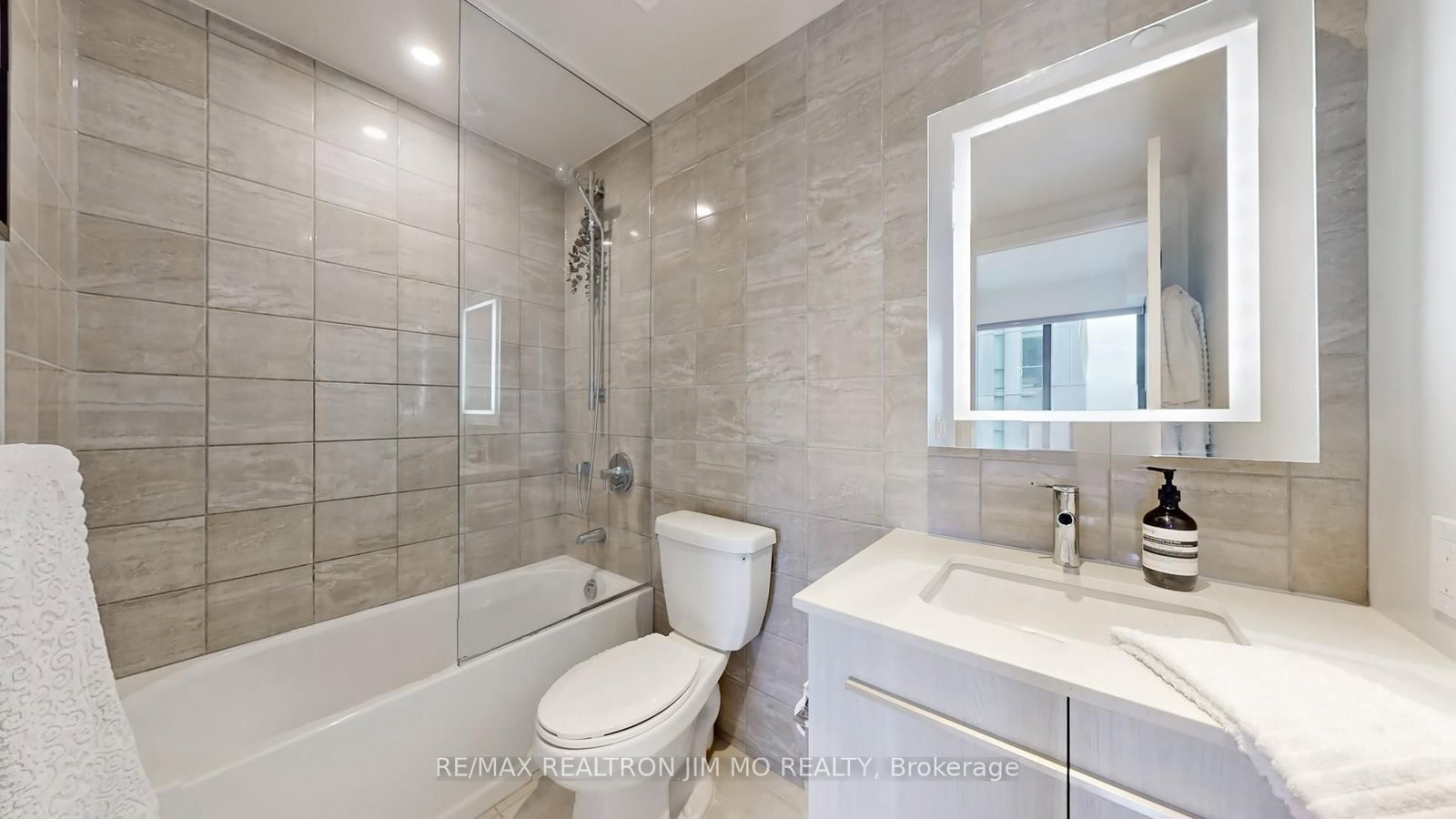 Condo for sale at 1602-8 Cumberland Street, Toronto, Ontario, M4W 0B6 - Annex - MLS: C12948756