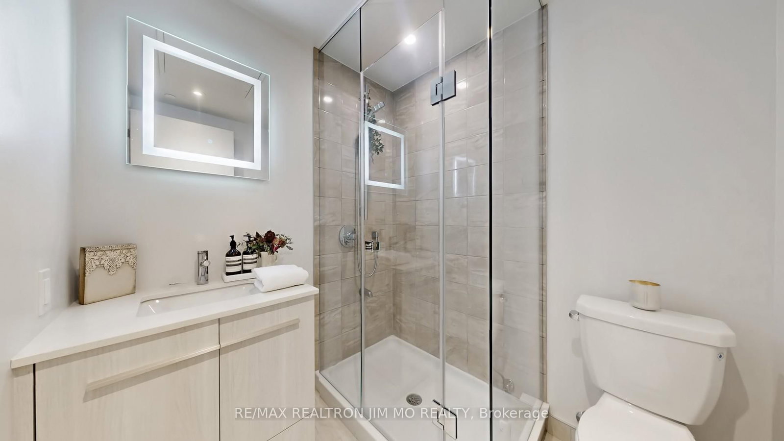 Condo for sale at 1602-8 Cumberland Street, Toronto, Ontario, M4W 0B6 - Annex - MLS: C12948756