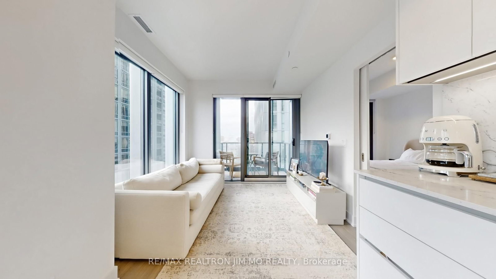 Condo for sale at 1602-8 Cumberland Street, Toronto, Ontario, M4W 0B6 - Annex - MLS: C12948756