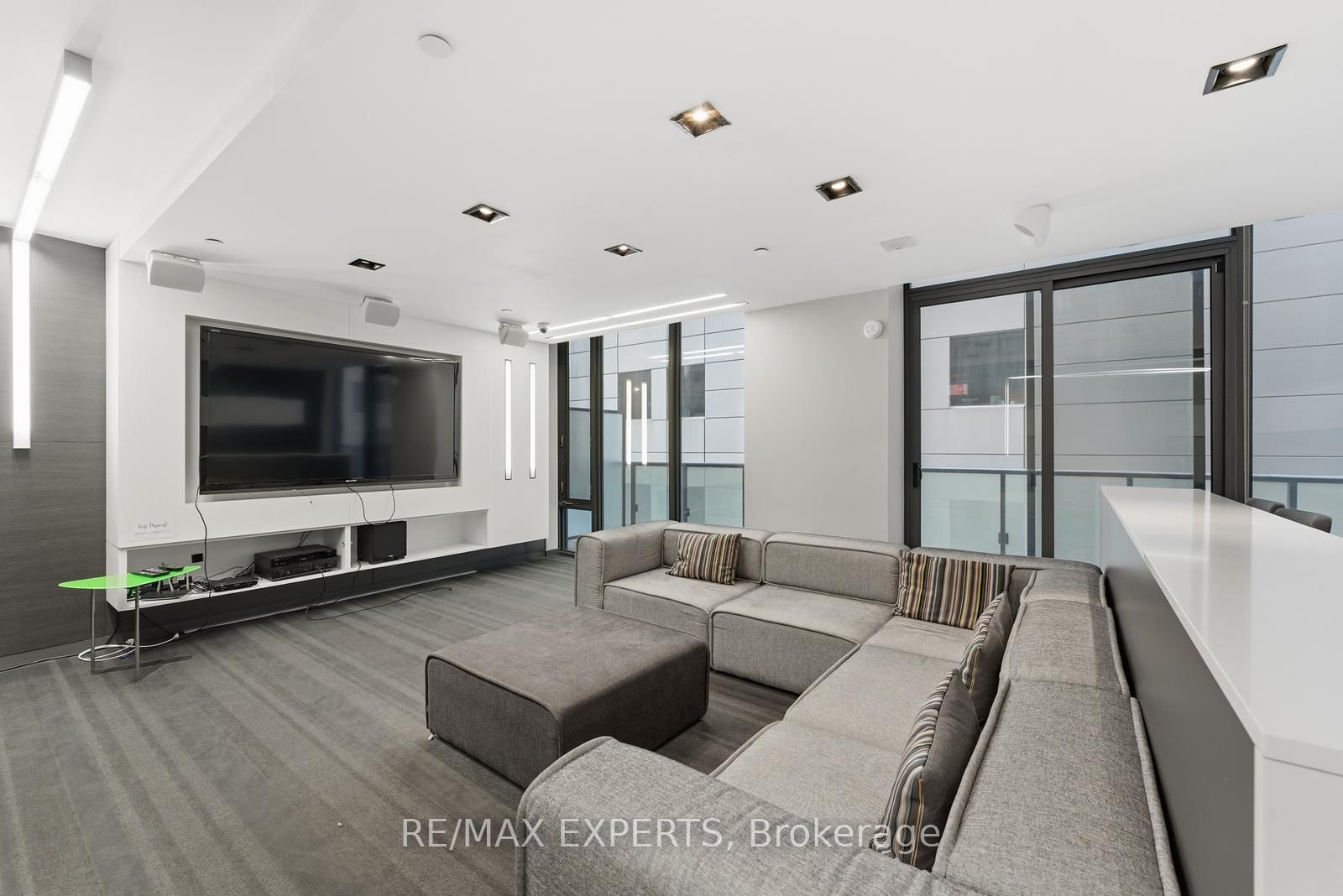 Condo for sale at 3606-101 Peter Street, Toronto, Ontario, M5V 0G6 - Waterfront Communities C1 - MLS: C12948766