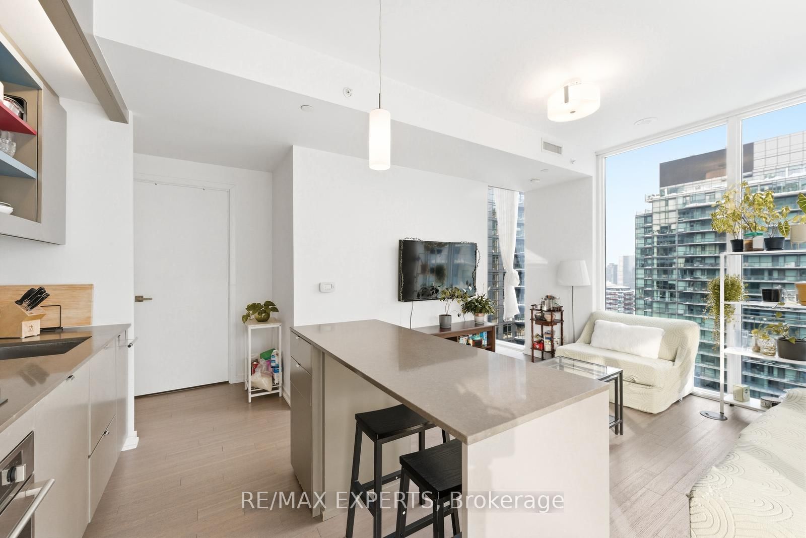 Condo for sale at 3606-101 Peter Street, Toronto, Ontario, M5V 0G6 - Waterfront Communities C1 - MLS: C12948766