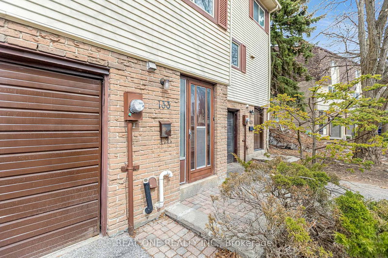 133 Jenny Wren Way, Toronto, M2H 2Y8 | Image 2