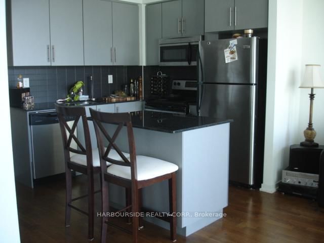 home for lease on 4603-55 Bremner Boulevard