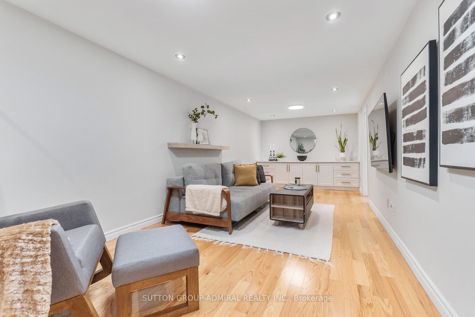 Semi-Detached House for sale at 19 Mentor Boulevard, Toronto, Ontario, M2H 2M9 - Hillcrest Village - MLS: C12949414