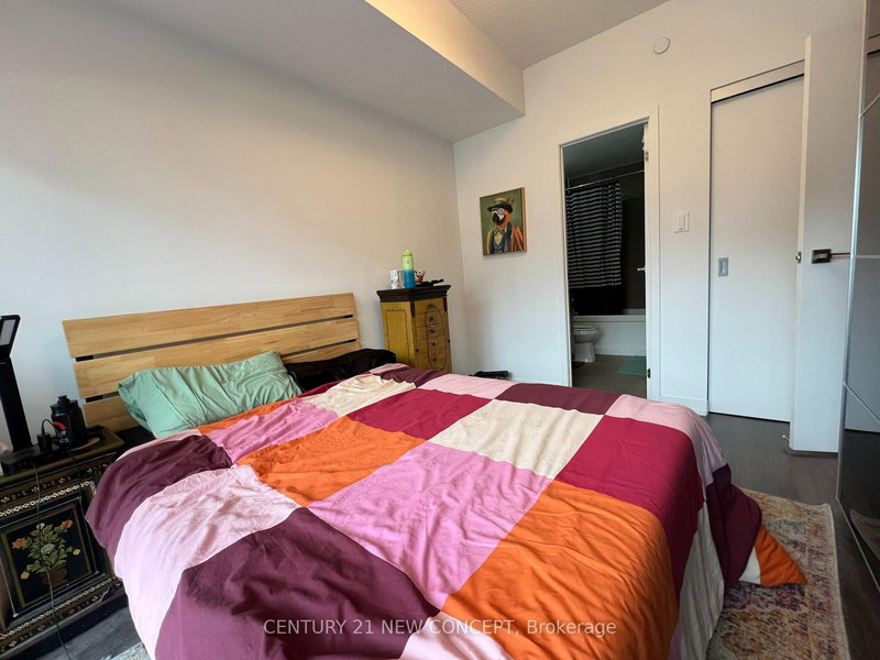 812 - 98 Lillian St, Toronto, M4S 0A5 | Image 2