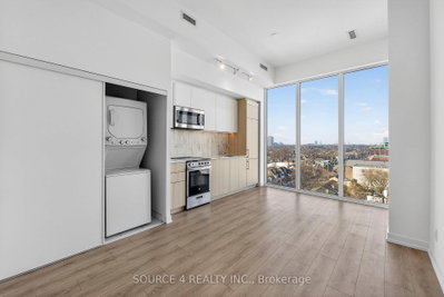 500 Dupont Street • #805 • Toronto, ON