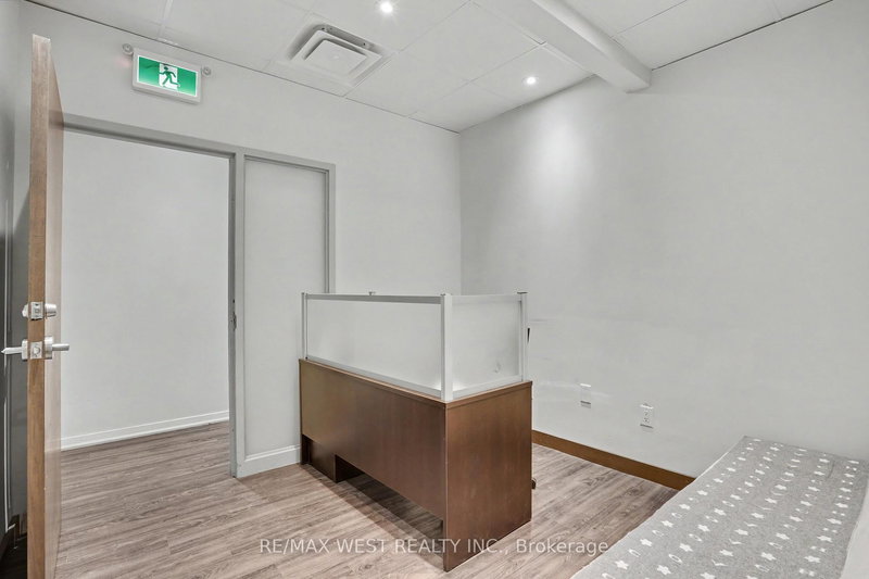 204 - 6174 Yonge St, Toronto, M2M 3X1 | Image 3