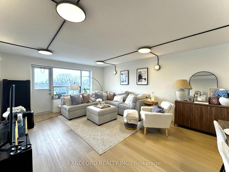 home for lease on 402-420 Eglinton Avenue E