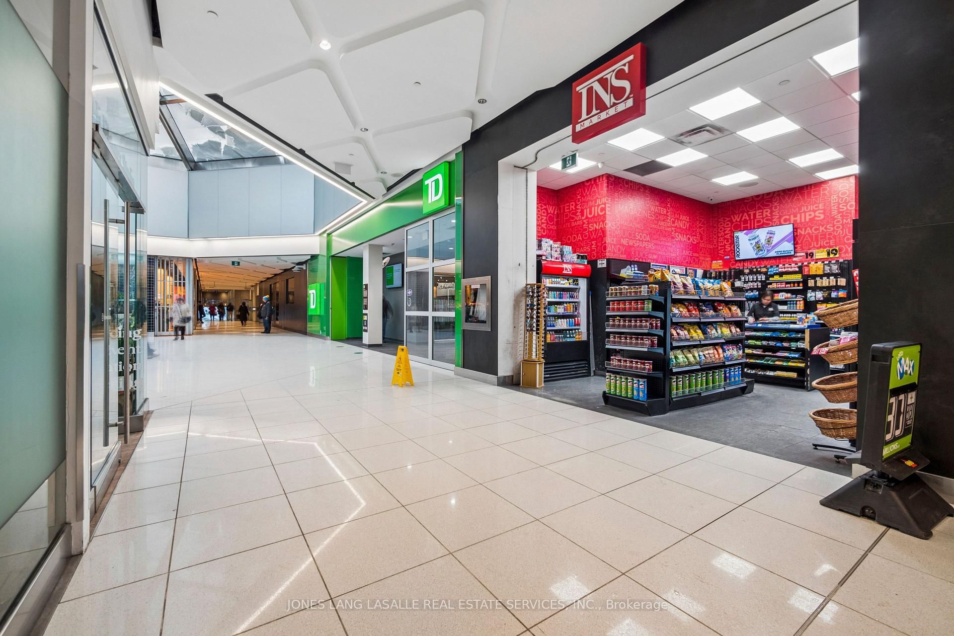 22 St Clair Avenue E, Unit 3