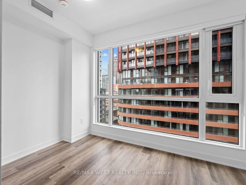 971W - 135 Lower Sherbourne St, Toronto, M5A 1Y4 | Image 3
