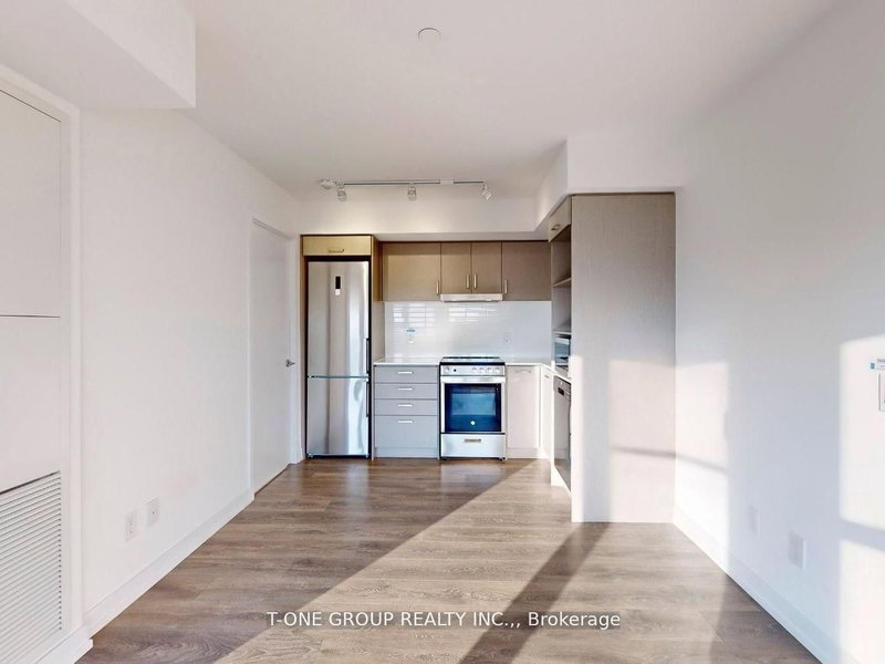 home for lease on 1115-219 Dundas Street E
