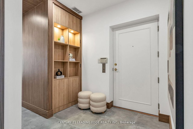 208 - 1 Watergarden Way