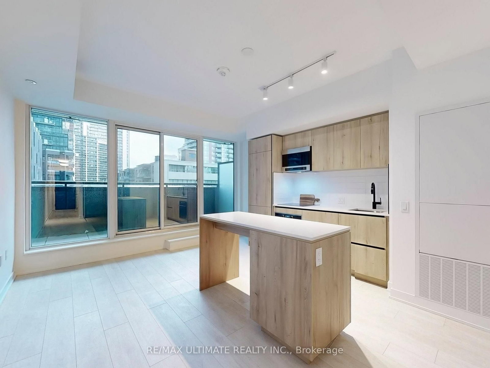 Condo for sale at 117 Broadway Avenue, Toronto, Ontario, M4P 1V3 - Mount Pleasant West - MLS: C12951722