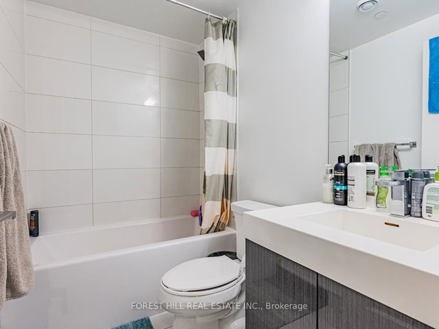 618 - 251 Jarvis Street