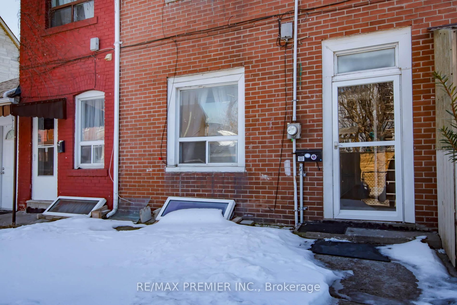 Listing Image 3