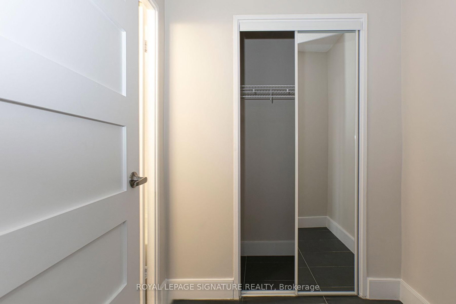 666 Spadina Avenue, Unit 2102 - Photo 5